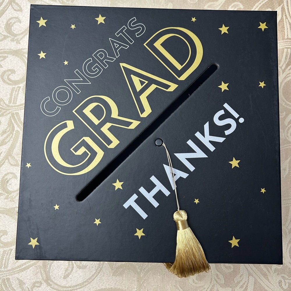 Graduation Bundle 👩‍🎓👨🏻‍🎓 - Picture 6 of 12
